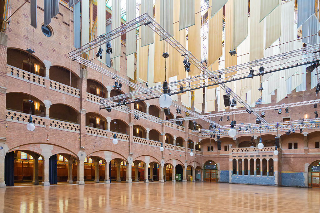 A l'intérieur de la Bourse du Berlage - Photo de Vk2gwk - Licence ccbysa 3.0, 2.5, 2.0, 1.0