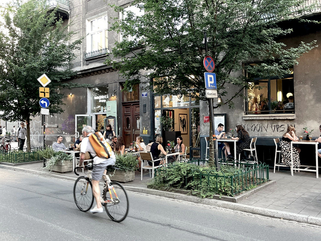 Bar terrasse dans l'ancien quartier juif.