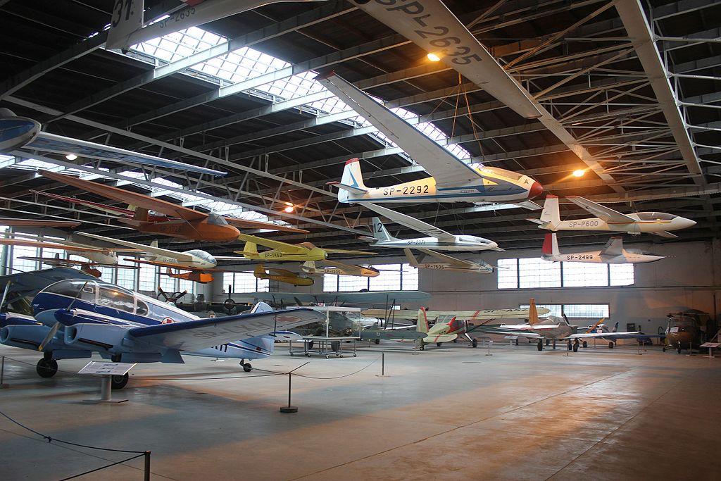 Lire la suite à propos de l’article Musée de l’Aviation à Cracovie : Plus de 200 modèles d’avions
