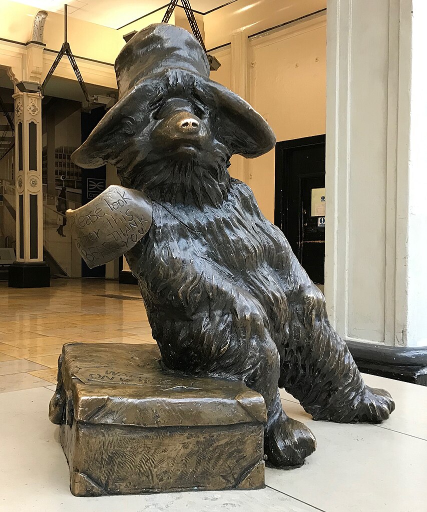 Statue de l'ours Paddington à la Gare de Paddington - Photo de Matt Brown - Licence ccby 2.0