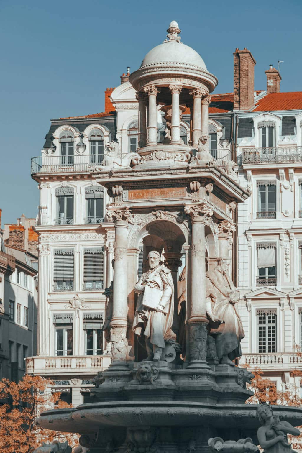 Sur la place des Jacobins à Lyon - Photo de Ryan Klaus.