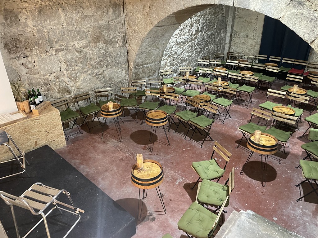 Salle de concert de fado à Casa do Fado -São João Novo dans la vieille ville de Porto. 