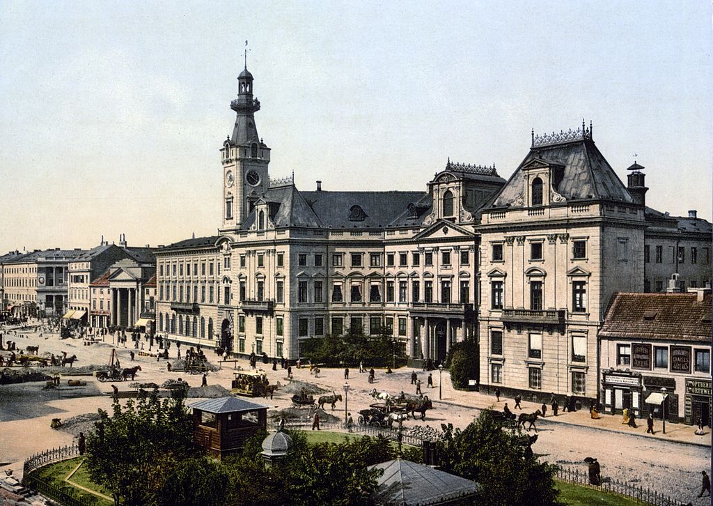 Place du Théâtre de Varsovie vers 1900.